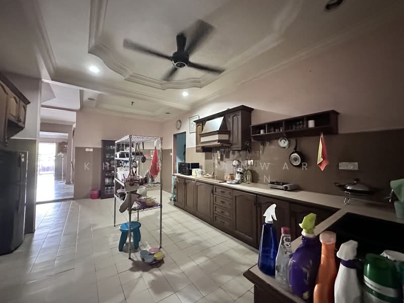 Rumah Teres 2 Tingkat untuk Dijual di Seksyen 8 (Shah Alam) - Khairil Anwar Sirajudin - Kitchen - PropertyGuru.com.my
