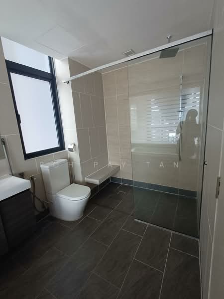 Service Residence for Sale at Verde - Poh Pay Tan - Bathroom - PropertyGuru.com.my