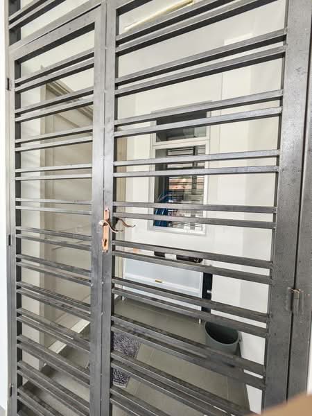 Rumah Teres 2 Tingkat untuk Dijual di Taman Pelangi Indah (Ulu Tiram) - Genki Yap - Entrance - PropertyGuru.com.my