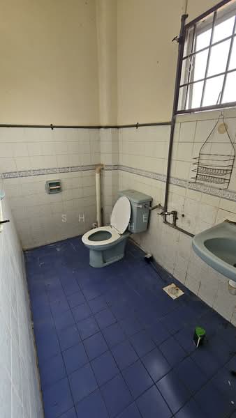 Rumah Teres 2 Tingkat untuk Dijual di Shah Alam (Selangor) - Shireen Soh - Bathroom - PropertyGuru.com.my