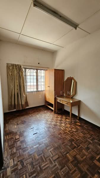 Rumah Teres 2 Tingkat untuk Dijual di Shah Alam (Selangor) - Shireen Soh - Bedroom - PropertyGuru.com.my