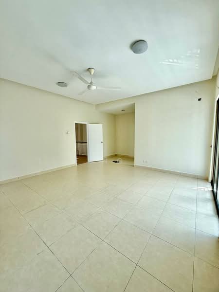 Rumah Teres 2 Tingkat untuk Dijual di Bandar Dato Onn (Tebrau) - Ee Fong Toh - Living Room - PropertyGuru.com.my