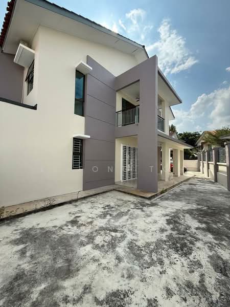 Rumah Teres 2 Tingkat untuk Dijual di Bandar Dato Onn (Tebrau) - Ee Fong Toh - Exterior - PropertyGuru.com.my
