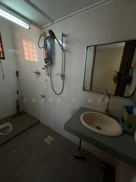 Semi-Detached House for Rent in Taman Sentosa (Johor Bahru) - Cherris Wun - PropertyGuru.com.my