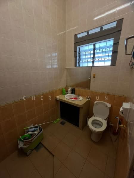 Semi-Detached House for Rent in Taman Sentosa (Johor Bahru) - Cherris Wun - PropertyGuru.com.my