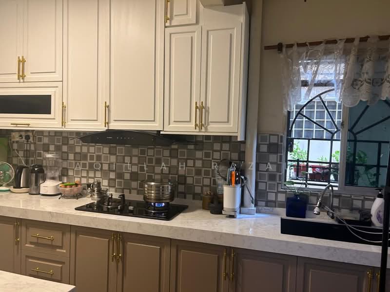 Pangsapuri untuk Dijual di Jasmine Court - Aqillah Razali - Kitchen - PropertyGuru.com.my