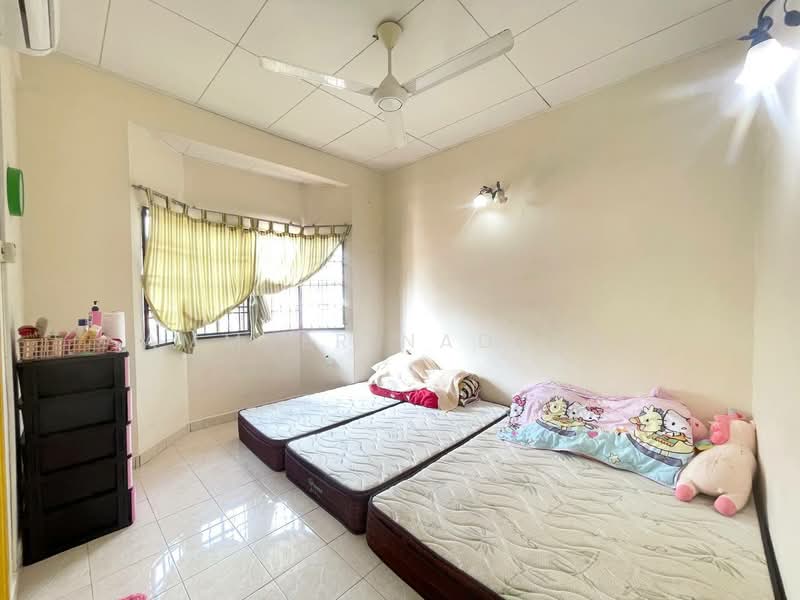 2-storey Terraced House for Sale in Bandar Baru Bangi (Selangor) - Ammeer Nadzrai - Bedroom - PropertyGuru.com.my