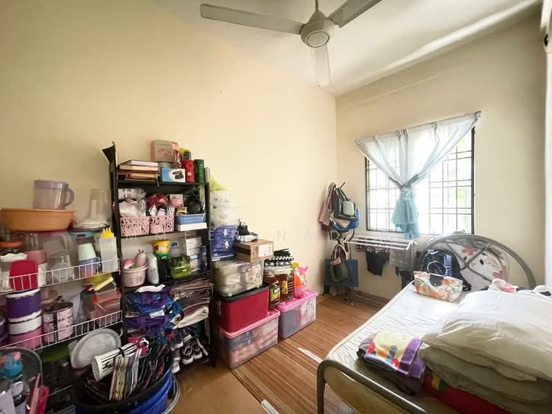 2-storey Terraced House for Sale in Bandar Baru Bangi (Selangor) - Ammeer Nadzrai - Bedroom - PropertyGuru.com.my