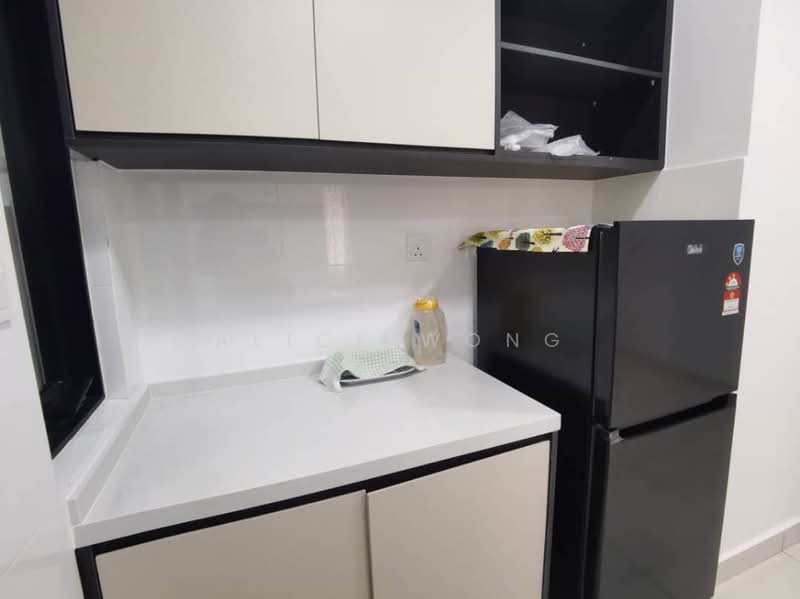 Servis Apartment untuk Disewa di The Amber Residence @ TwentyFive.7 - Alice Wong - Kitchen - PropertyGuru.com.my