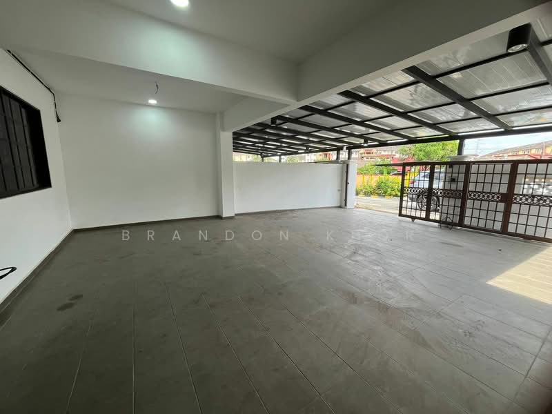 Rumah Teres 2 Tingkat untuk Dijual di Taman Skudai Baru (Skudai) - Brandon Khor - Car Park - PropertyGuru.com.my
