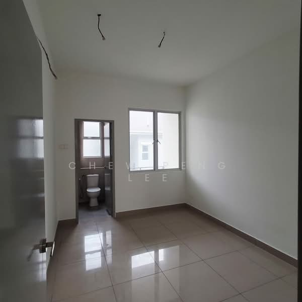2-storey Terraced House for Sale in Amverton Hills (Sungai Buloh) - Chew Peng Lee - Interior - PropertyGuru.com.my