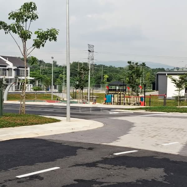 2-storey Terraced House for Sale in Amverton Hills (Sungai Buloh) - Chew Peng Lee - Exterior - PropertyGuru.com.my