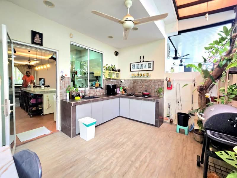 2-storey Terraced House for Sale in Cyberjaya (Selangor) - Ashraff Daniel - Kitchen - PropertyGuru.com.my