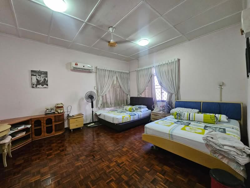 Rumah Berkembar untuk Dijual di Taman Perling (Perling) - Anne Lo - Bedroom - PropertyGuru.com.my