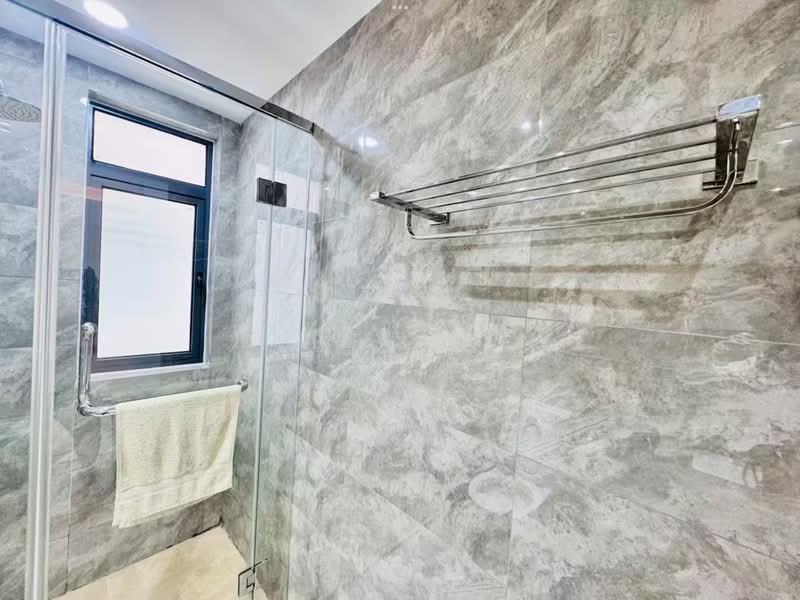 Condominium for Sale at R&F Princess Cove Phase 2-Seine Region - Bella Tan - Bathroom - PropertyGuru.com.my