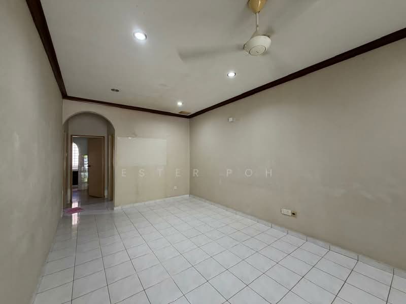 Rumah Teres 1 Tingkat untuk Dijual di Seremban 2 (Negeri Sembilan) - Ester Poh. - Living Room - PropertyGuru.com.my