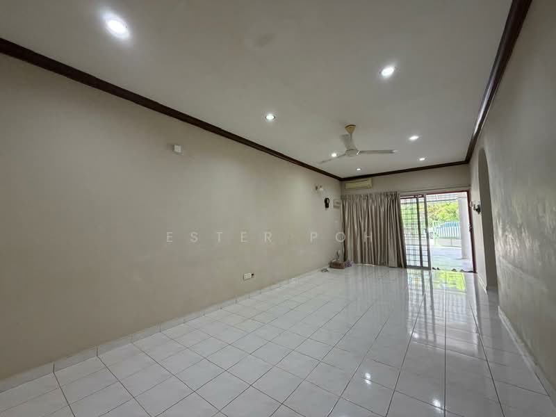 Rumah Teres 1 Tingkat untuk Dijual di Seremban 2 (Negeri Sembilan) - Ester Poh. - Living Room - PropertyGuru.com.my