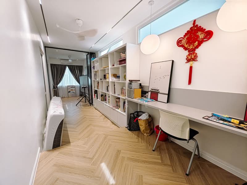 Semi-Detached House for Sale in Bandar Botanic (Klang) - Elouis Lee - Study - PropertyGuru.com.my