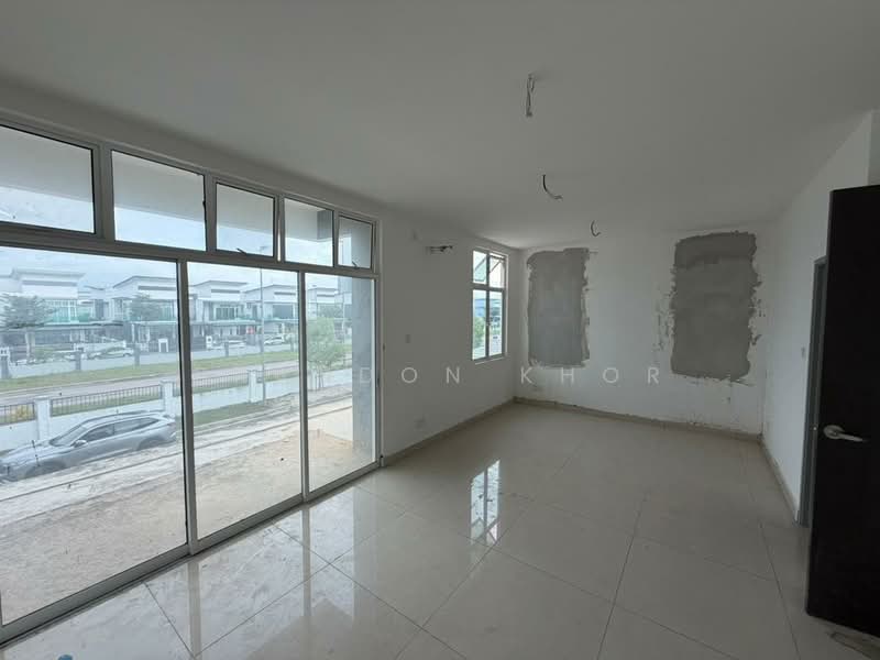 Rumah Kluster untuk Dijual di Skudai (Johor) - Brandon Khor - Living Room - PropertyGuru.com.my