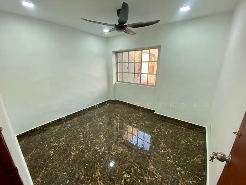 Rumah Teres 2 Tingkat untuk Dijual di Rawang (Selangor) - Shaziery Iskandar - Interior - PropertyGuru.com.my