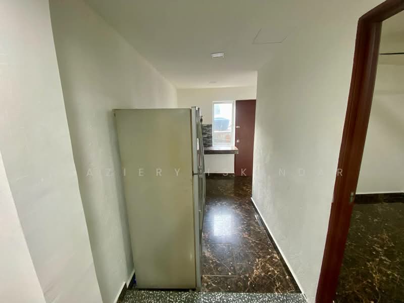 Rumah Teres 2 Tingkat untuk Dijual di Rawang (Selangor) - Shaziery Iskandar - Kitchen - PropertyGuru.com.my