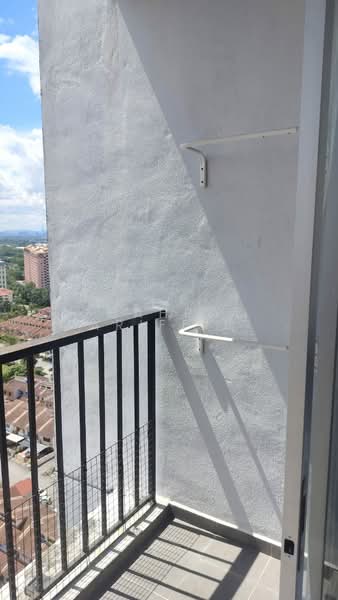 Kondominium untuk Dijual di Simfoni 1 - Shahrol Ariffin - Balcony - PropertyGuru.com.my