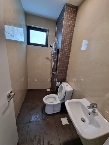 Service Residence for Rent at Pacific Star - Jesslyn Tong - Bathroom - PropertyGuru.com.my