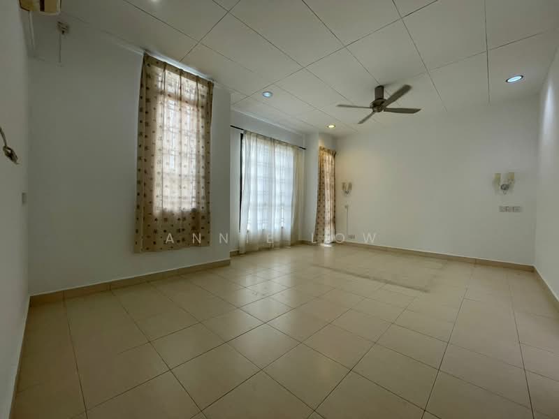 Cluster House for Sale in Skudai (Johor) - Annie Low - Living Room - PropertyGuru.com.my