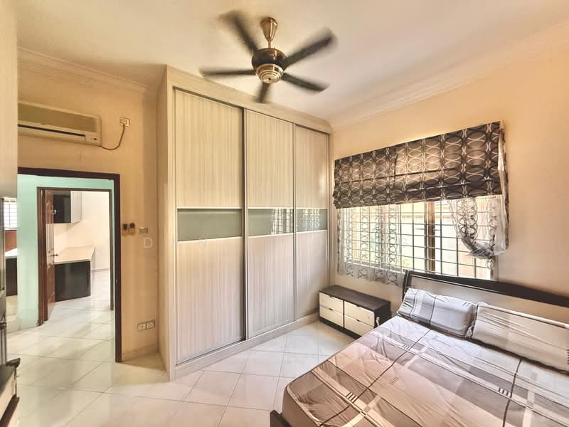 Bungalow House for Sale in Taman Bukit Rinting (Masai) - Daniel Yong - Bedroom - PropertyGuru.com.my