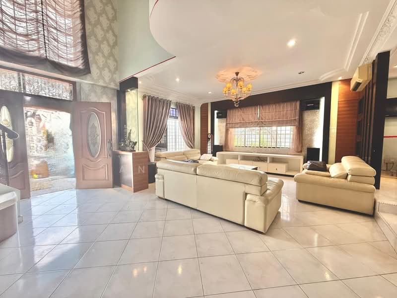 Bungalow House for Sale in Taman Bukit Rinting (Masai) - Daniel Yong - Living Room - PropertyGuru.com.my