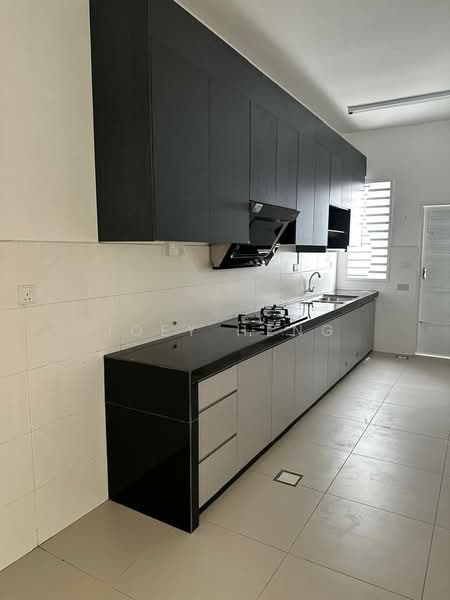 2-storey Terraced House for Rent in Taman Ara Sendayan (Bandar Sri Sendayan) - Joey Heng - Kitchen - PropertyGuru.com.my