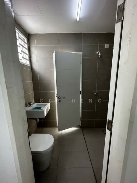 2-storey Terraced House for Rent in Taman Ara Sendayan (Bandar Sri Sendayan) - Joey Heng - Bathroom - PropertyGuru.com.my