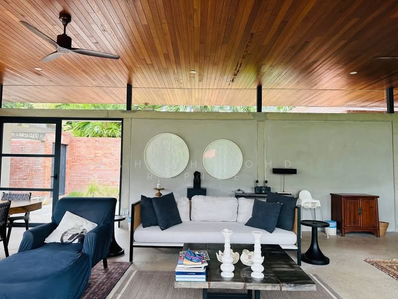 Rumah Banglo untuk Dijual di Port Dickson (Negeri Sembilan) - Mahzah Mohd Rapiee - Living Room - PropertyGuru.com.my