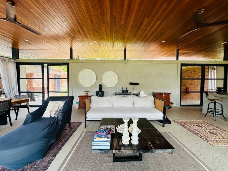 Rumah Banglo untuk Dijual di Port Dickson (Negeri Sembilan) - Mahzah Mohd Rapiee - Living Room - PropertyGuru.com.my