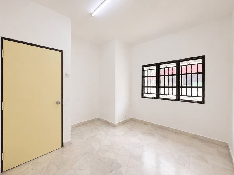 2-storey Terraced House for Sale in Taman Desaria (Petaling Jaya) - Ashraff Daniel - Interior - PropertyGuru.com.my