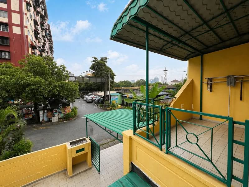 2-storey Terraced House for Sale in Taman Desaria (Petaling Jaya) - Ashraff Daniel - Exterior - PropertyGuru.com.my