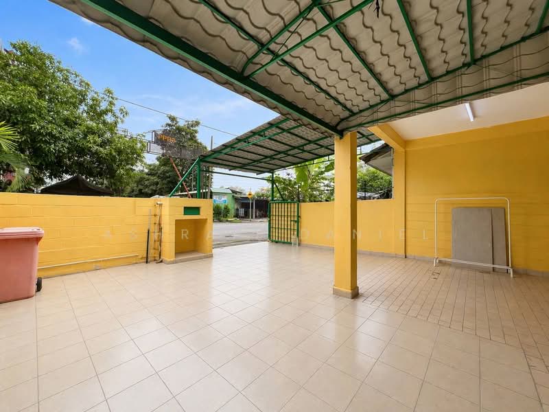 2-storey Terraced House for Sale in Taman Desaria (Petaling Jaya) - Ashraff Daniel - Exterior - PropertyGuru.com.my