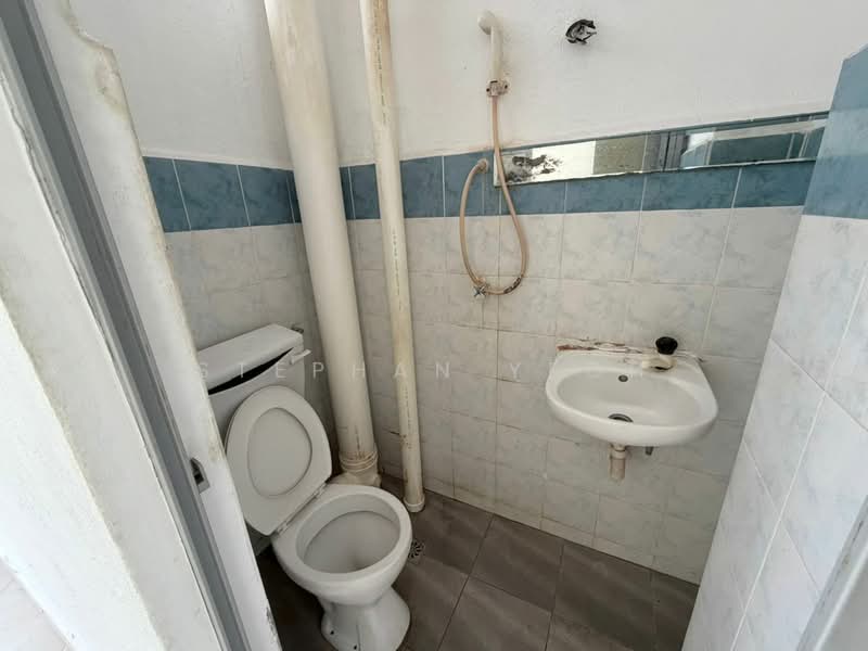 Pangsapuri untuk Disewa di Villa Kejora - Stephan Yeoh - Bathroom - PropertyGuru.com.my