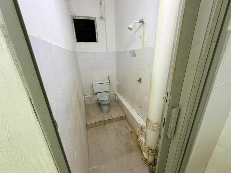 Pangsapuri untuk Disewa di Villa Kejora - Stephan Yeoh - Bathroom - PropertyGuru.com.my