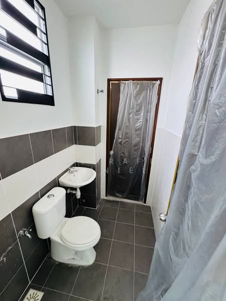 2-storey Terraced House for Sale in Shah Alam (Selangor) - Ashraff Daniel - PropertyGuru.com.my