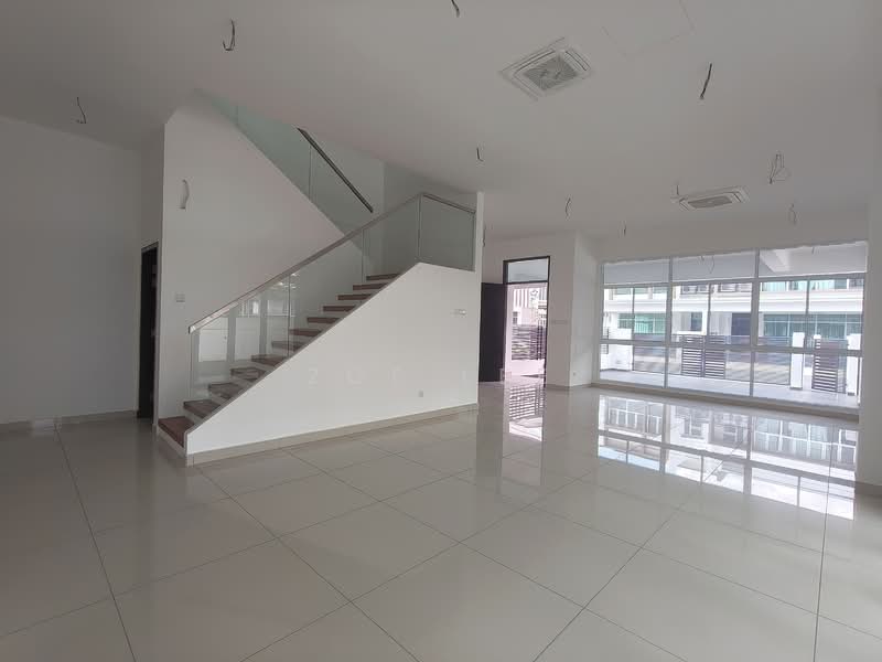 Semi-Detached House for Sale in Taman Ponderosa (Johor Bahru) - Zoe Lee - Living Room - PropertyGuru.com.my