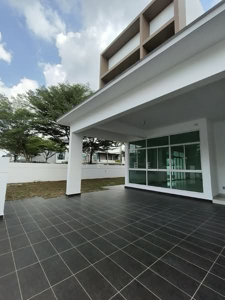 Semi-Detached House for Sale in Taman Ponderosa (Johor Bahru) - Zoe Lee - Exterior - PropertyGuru.com.my