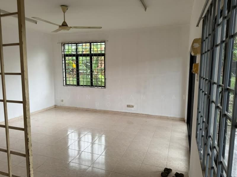 2-storey Terraced House for Sale in Taman Seri Tanjong Minyak (Tanjong Minyak) - Alvin Chan Kai Boon - Living Room - PropertyGuru.com.my
