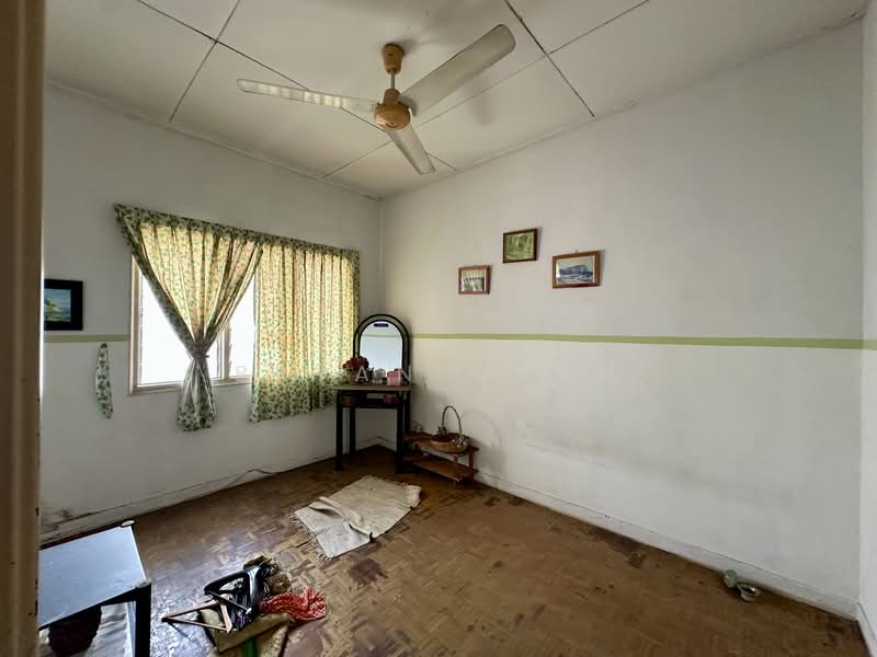 2-storey Terraced House for Sale in Usj 20 (Subang Jaya) - Bryan Chan - Bedroom - PropertyGuru.com.my