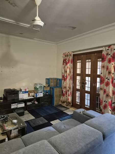 Rumah Teres 2 Tingkat untuk Dijual di Damansara Damai (Selangor) - Ernest Chuah - Living Room - PropertyGuru.com.my