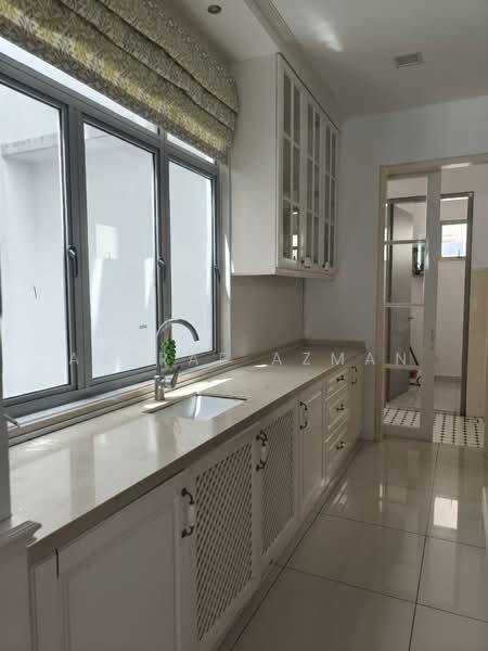 3-storey Terraced House for Rent in Cyberjaya (Selangor) - Asyraf Azman - Kitchen - PropertyGuru.com.my