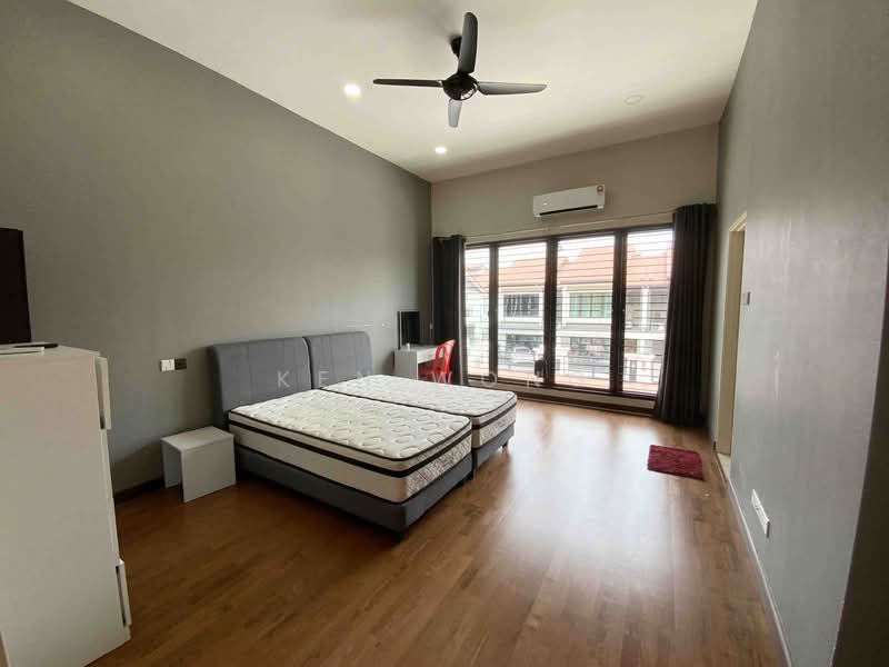 Rumah Teres 2 Tingkat untuk Disewa di Bandar Kinrara (Selangor) - Ken Wong - Master Bedroom - PropertyGuru.com.my