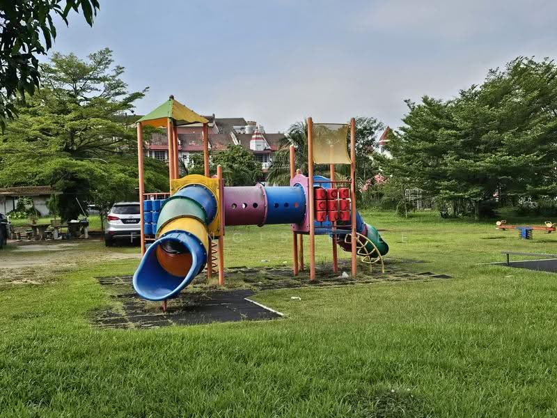 Rumah Teres untuk Dijual di Batu 9 (Cheras) - Francis Thee - Exterior - PropertyGuru.com.my