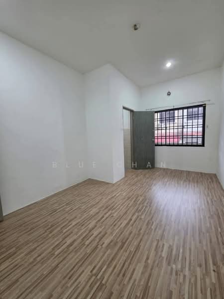 2-storey Terraced House for Rent in Taman Flora Heights (Pasir Gudang) - Blue Chan - Interior - PropertyGuru.com.my