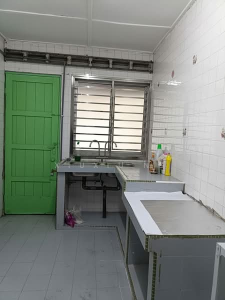 2-storey Terraced House for Rent in Taman Johor Jaya (Johor Bahru) - Xiuxiu Ng - Kitchen - PropertyGuru.com.my